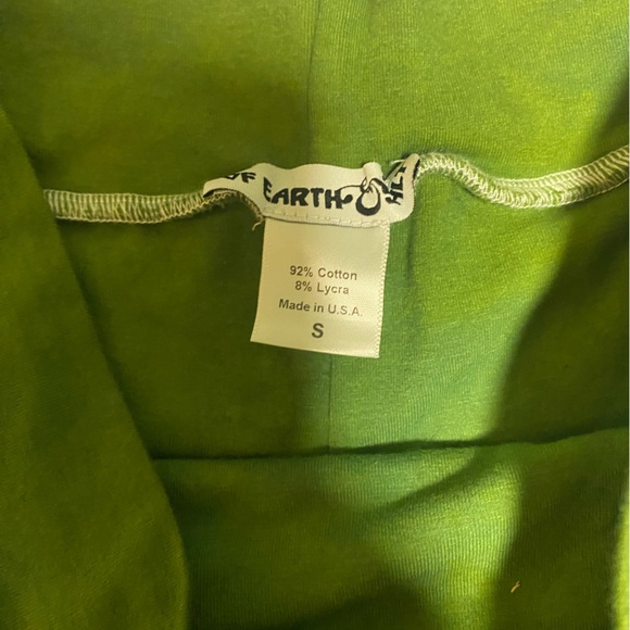 Of Earth & Salt Green Booty Shorts - Picture 3 of 4